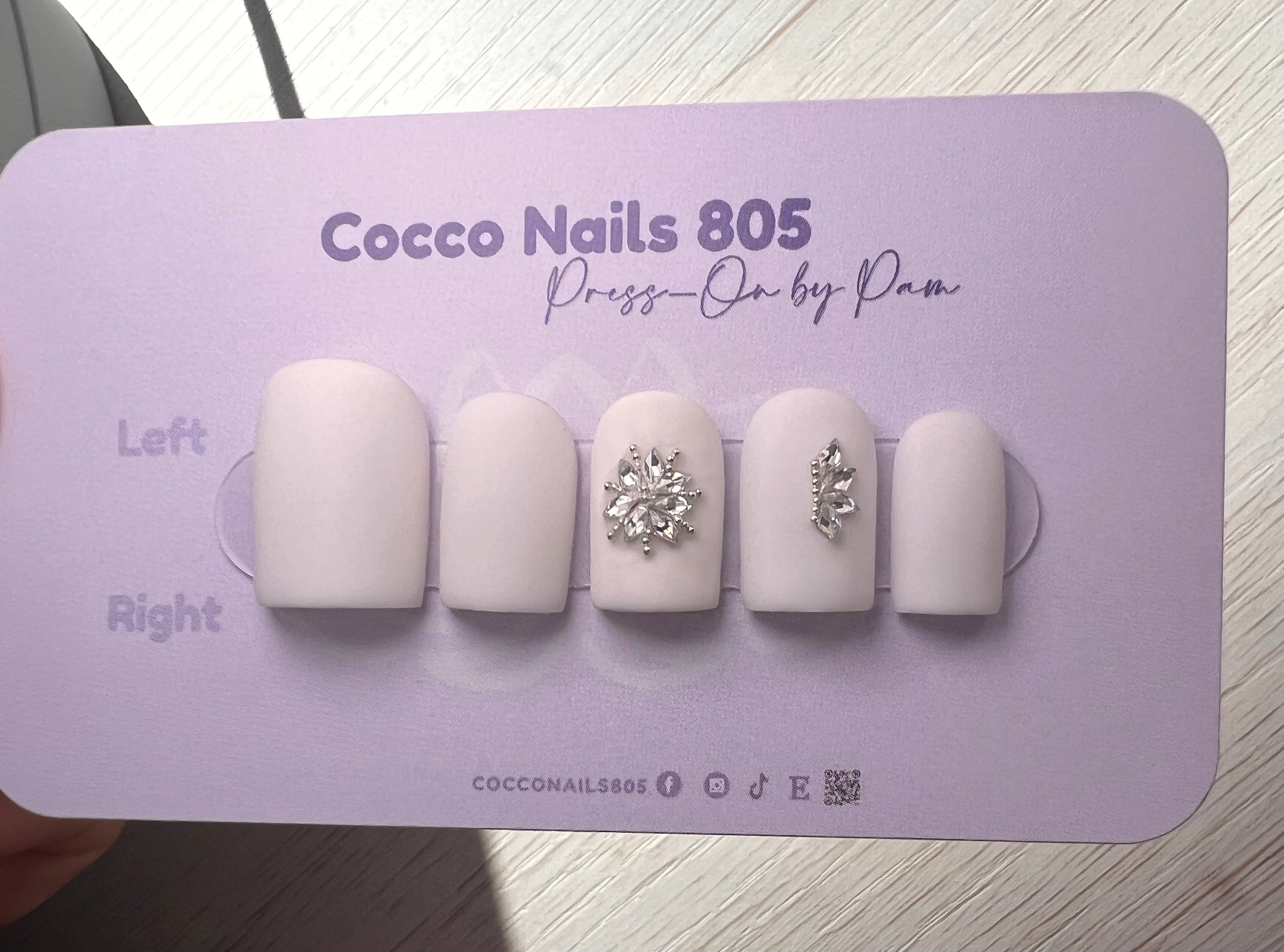 White Christmas Snowflake Press On Nails