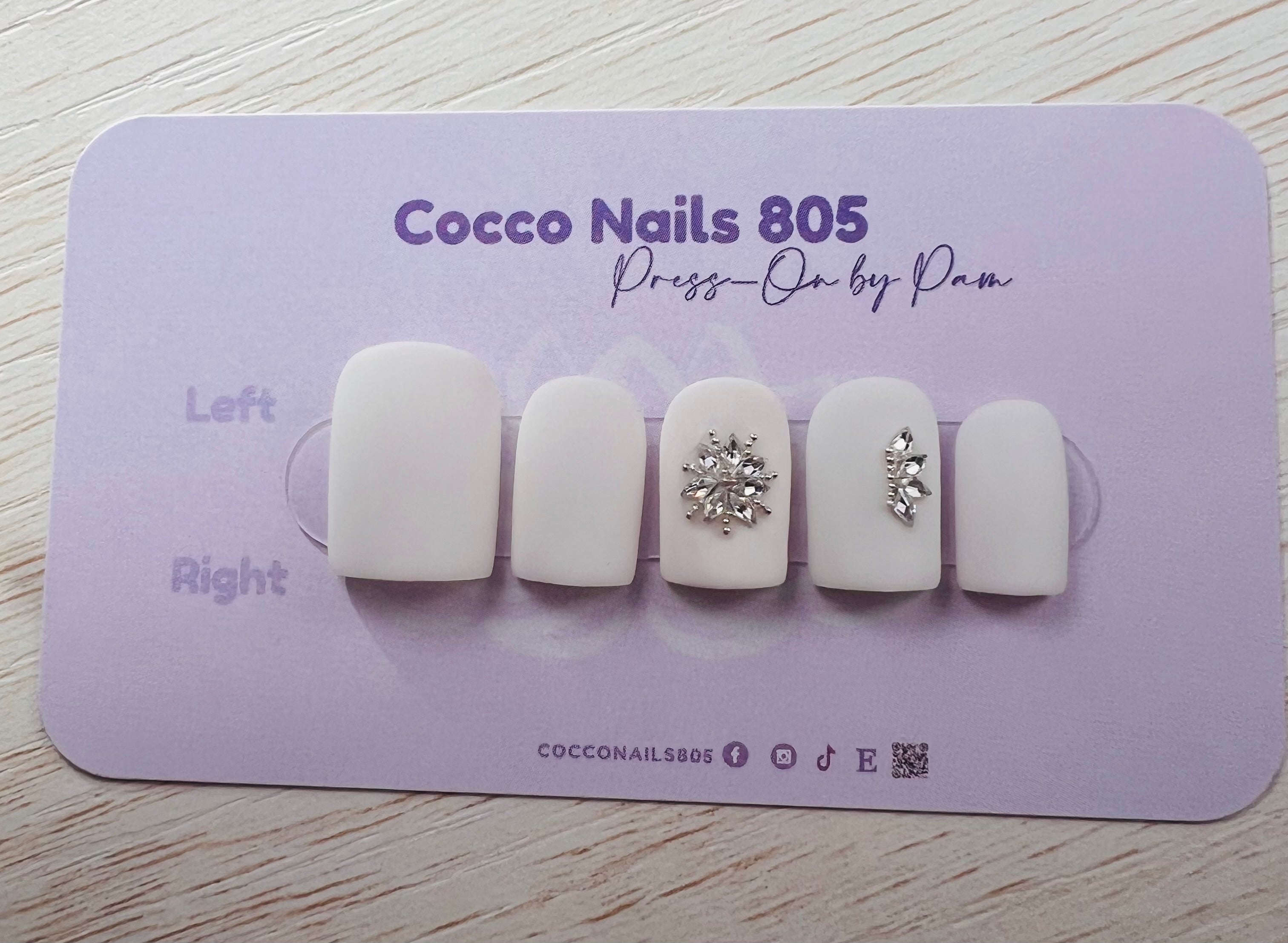 White Christmas Snowflake Press On Nails