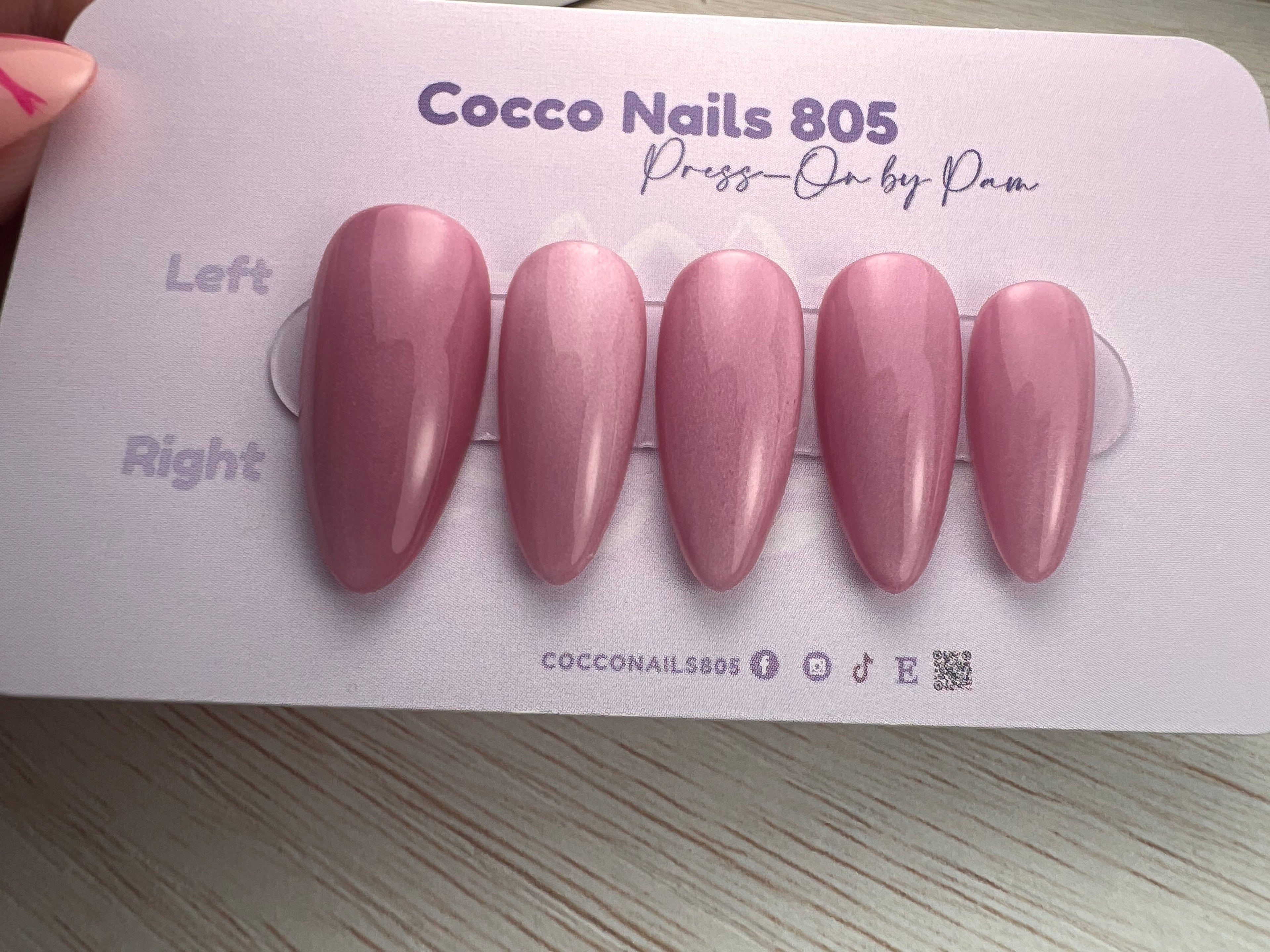 Pink Velvet Lips Cat Eye Press On Nails