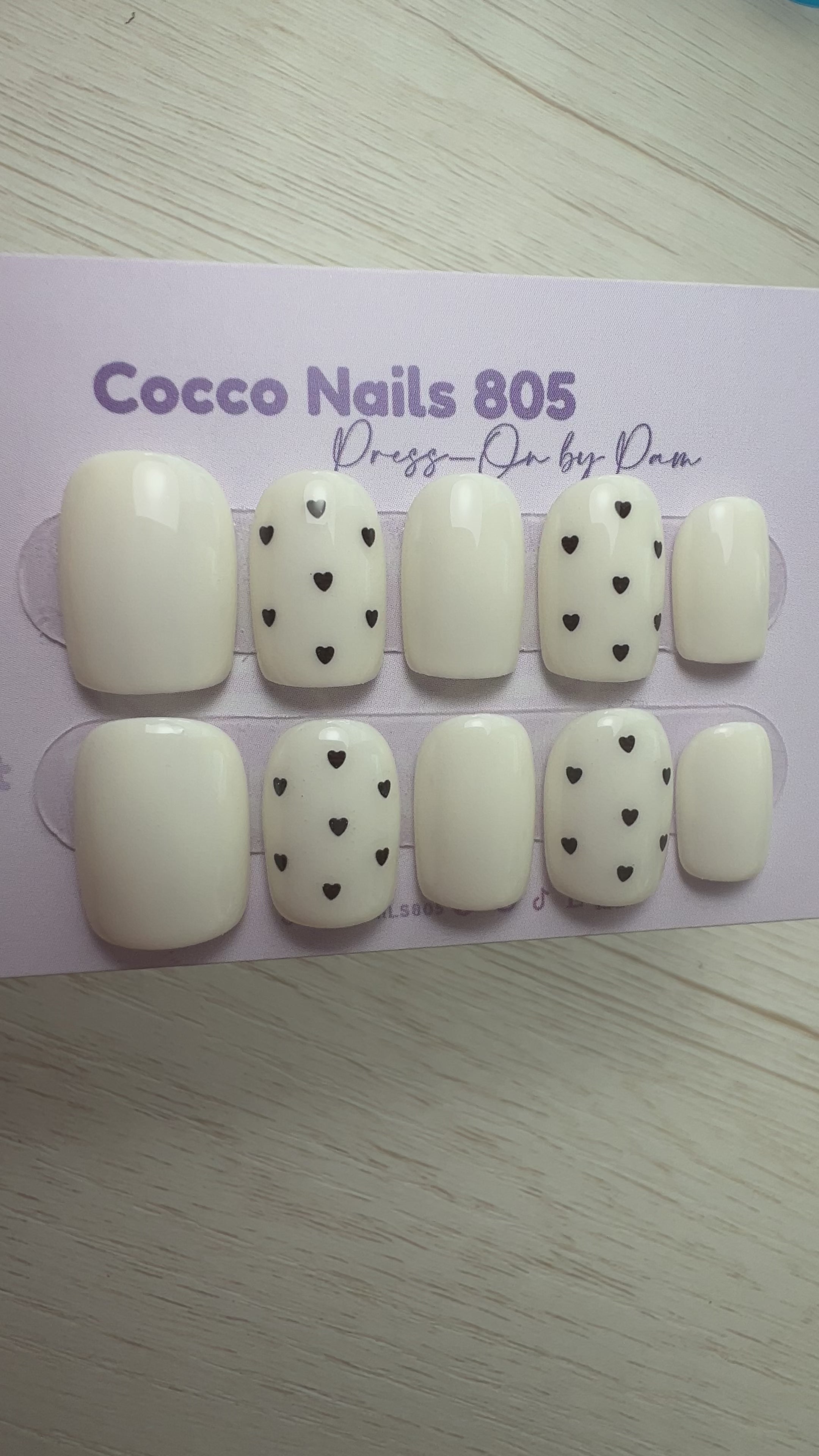 Black Hearts Press On Nails